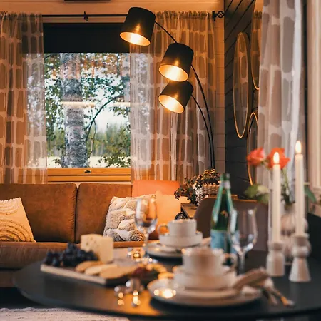 דירה Piilotupa אינארי